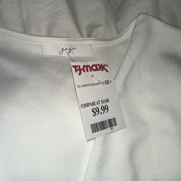 Gaze Classic White Top - Picture 2 of 4